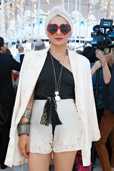 Look 19